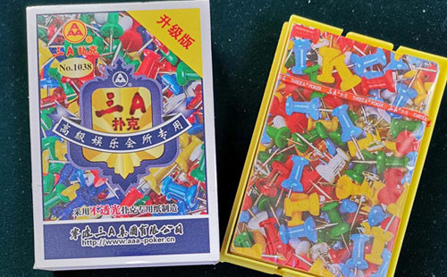 阿拉山口扑克批发采购指南与产品质量识别要点解析